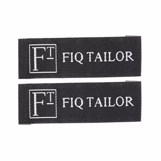 Etiqueta tejida satinada personalizada del logotipo de la etiqueta del poliéster del silicón para los sombreros de los zapatos de las bolsas de ropa de la moda